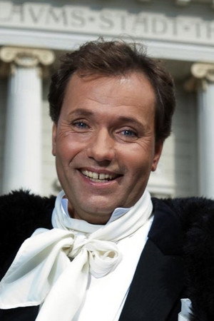 Sebastian Reinthaller in The Bird Seller