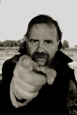 Stefano Jacurti in Oltre il confine
