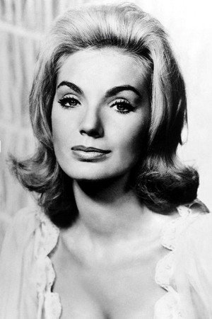 Maria Perschy in Kiss Kiss, Kill Kill