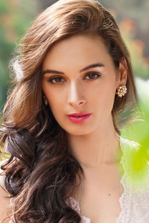 Evelyn Sharma in Gadaar: The Traitor