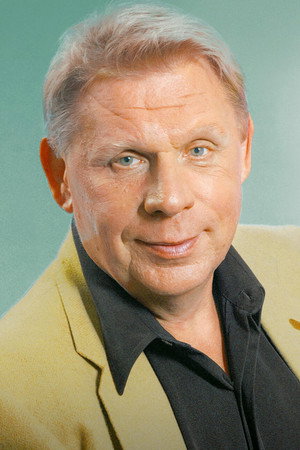 Aleksandr Pyatkov in Dersu Uzala
