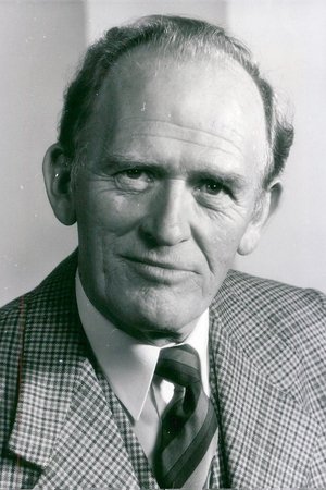 Gordon Jackson in Spectre
