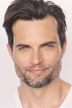 Scott Elrod in Hellhounds