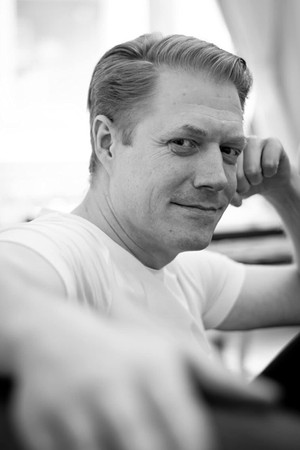 Hans Peterson in Archive