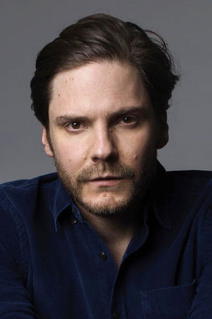 Daniel Brühl in 2 Days in Paris