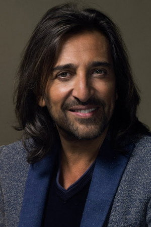 Antonio Carmona in Strawberry and Chocolate