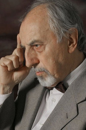 Cesare Scova in All the Time in the World