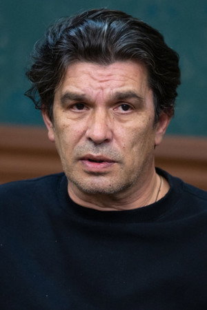 Yuri Kasparyan in Aleksandr Bashlachev - In BG's communal apartment