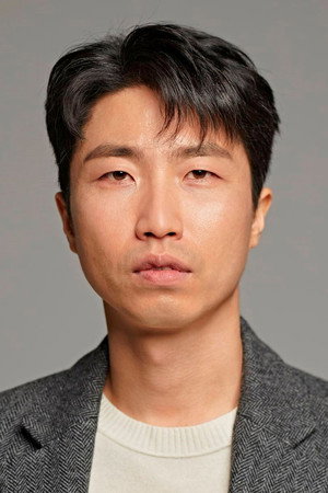 Hong Sang-pyo in Time to Be Strong