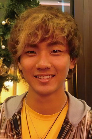Lau Yu-Hong in Permanent Residence