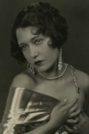 Dorothy Sebastian in Rough Riders' Round-up