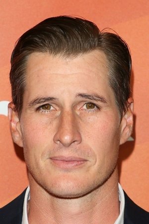 Brendan Fehr in Sugar