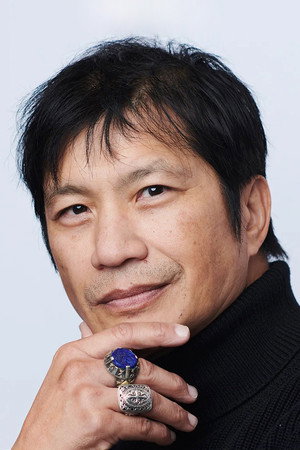Dustin Nguyen in Blade of the 47 Ronin