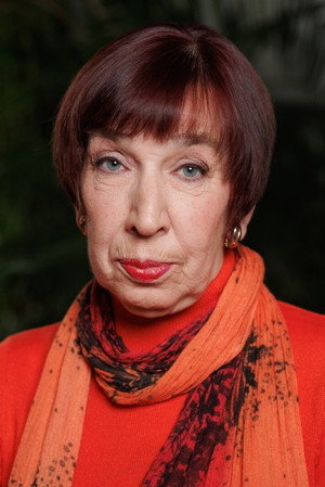 Anne Paluver in The Tin Men
