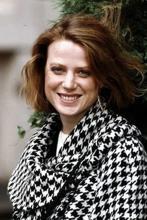 Lynda Steadman in Career Girls
