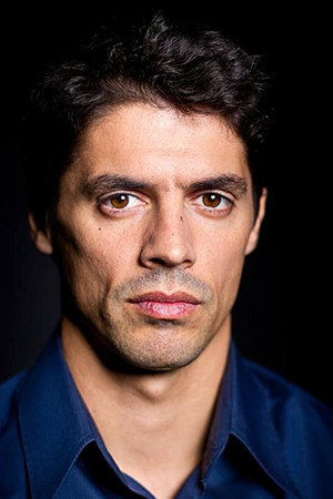 Gonçalo Waddington in Saint George