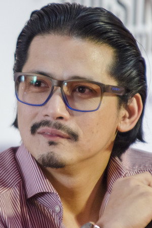 Robin Padilla in Maging Sino Ka Man