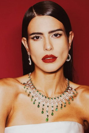 Anttónia in Bang Bang