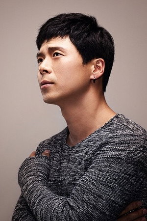 Jeong Jae-heon in Red Shoes and the Seven Dwarfs