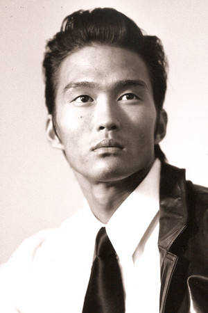 Karl Yune in Anacondas  The Hunt for the Blood Orchid