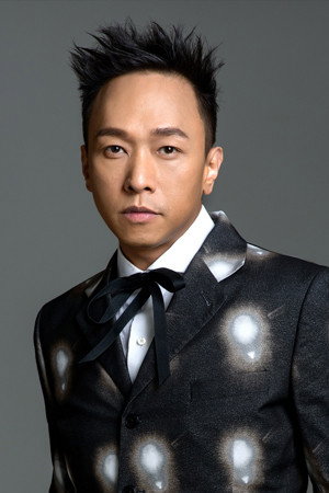 Steve Wong Ka-Keung in Beyond The Story Live 2005告别演唱会