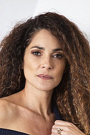 Simona Cavallari in Amiche davvero!!