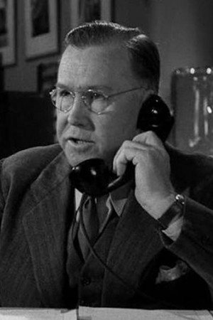 Harry Hayden in Weird Woman