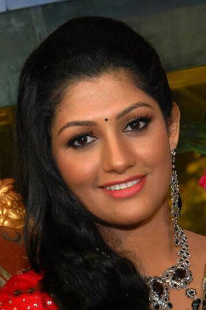 Radhika Kumaraswamy in Thavarige Baa Thangi