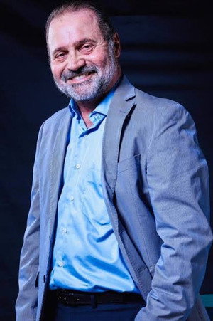 Mario Lebrón in El fantasma de mi novia
