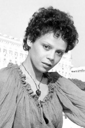 Fatiha Fawzi in Take Your Ten Thousand Francs and Get Out