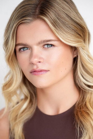 Lauren McNamara in Falling for Vermont