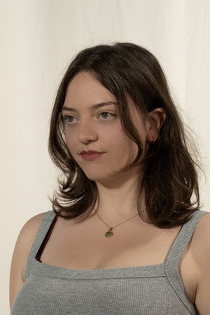Coline Fidile in Le Cabanon