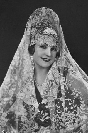 Olga Belajeff in Waxworks