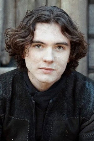 Harry Gilby in Evie