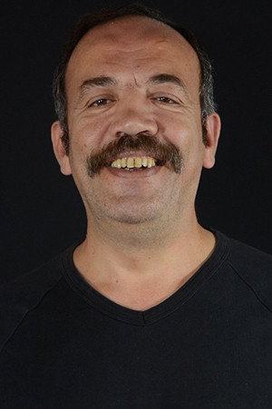 Ömer Duran in D bbe 5  Curse of the Jinn