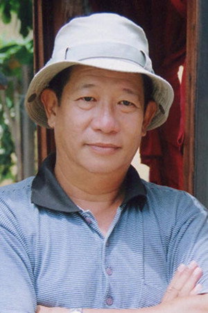 Nguyễn Hậu in Precious Little Hearts