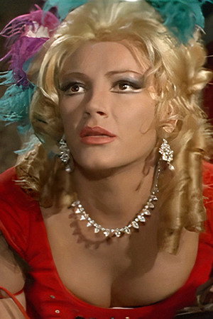 Ana Castor in Soy leyenda