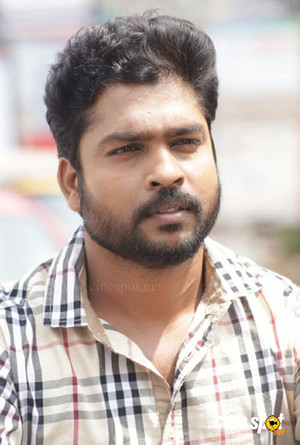R. S. Karthik in Yennanga Sir Unga Sattam