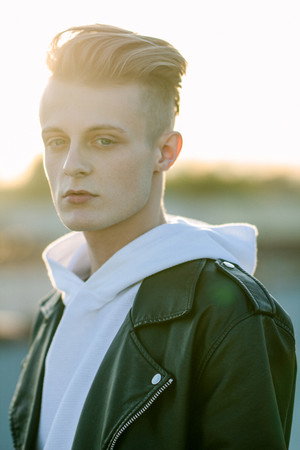 Braxton Hale in The Alien Report