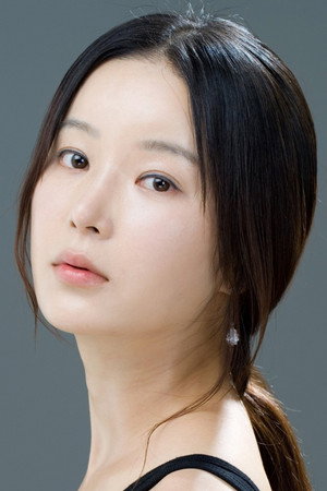 Yoo Ra-seong in Tuning Fork