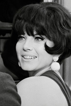 Sophie Hardy in Scénarios sur la drogue