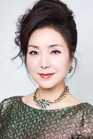 Lee Hwi-hyang in Antique