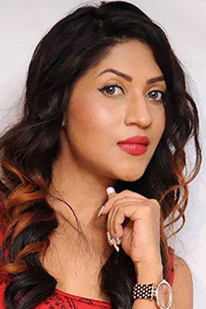 Iti Acharya in Raaz-E-Sheitaan