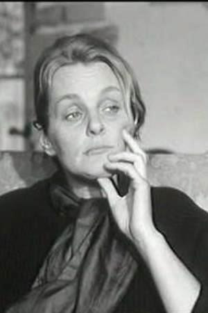 Éva Spányik in Keep Your Chin Up!