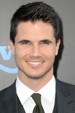 Robbie Amell in The Babysitter  Killer Queen