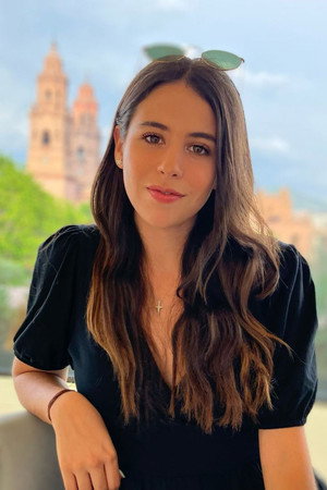 Romina Anaya in Mask of a Dream