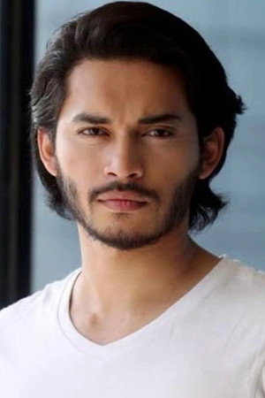 Aeril Zafrel in Abnormal: Buas
