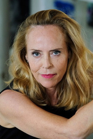 Isabelle Mann in The Food on the Table