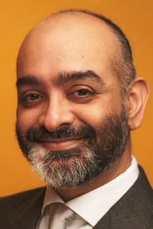 Huzir Sulaiman in Snipers