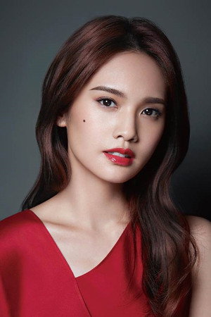 Rainie Yang in Spider Lilies